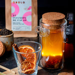 Té cáscara de cacao preparación en tetera