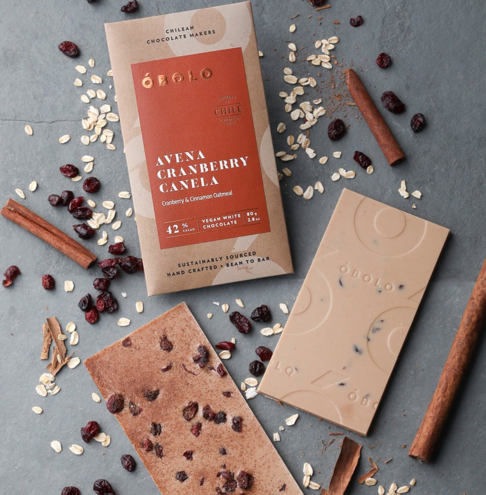 BARRA DE CHOCOLATE BLANCO VEGANO 42% CACAO CON AVENA CRANBERRY Y CANELA - OBOLO CHOCOLATE
